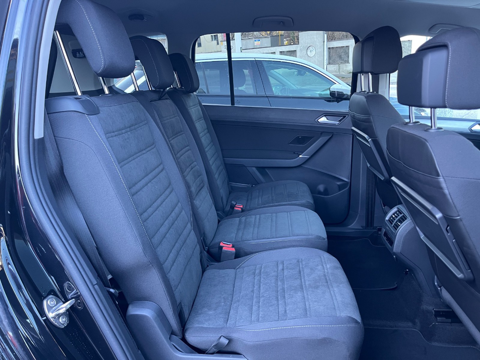 Volkswagen Touran 2.0 tdi business dsg - 10