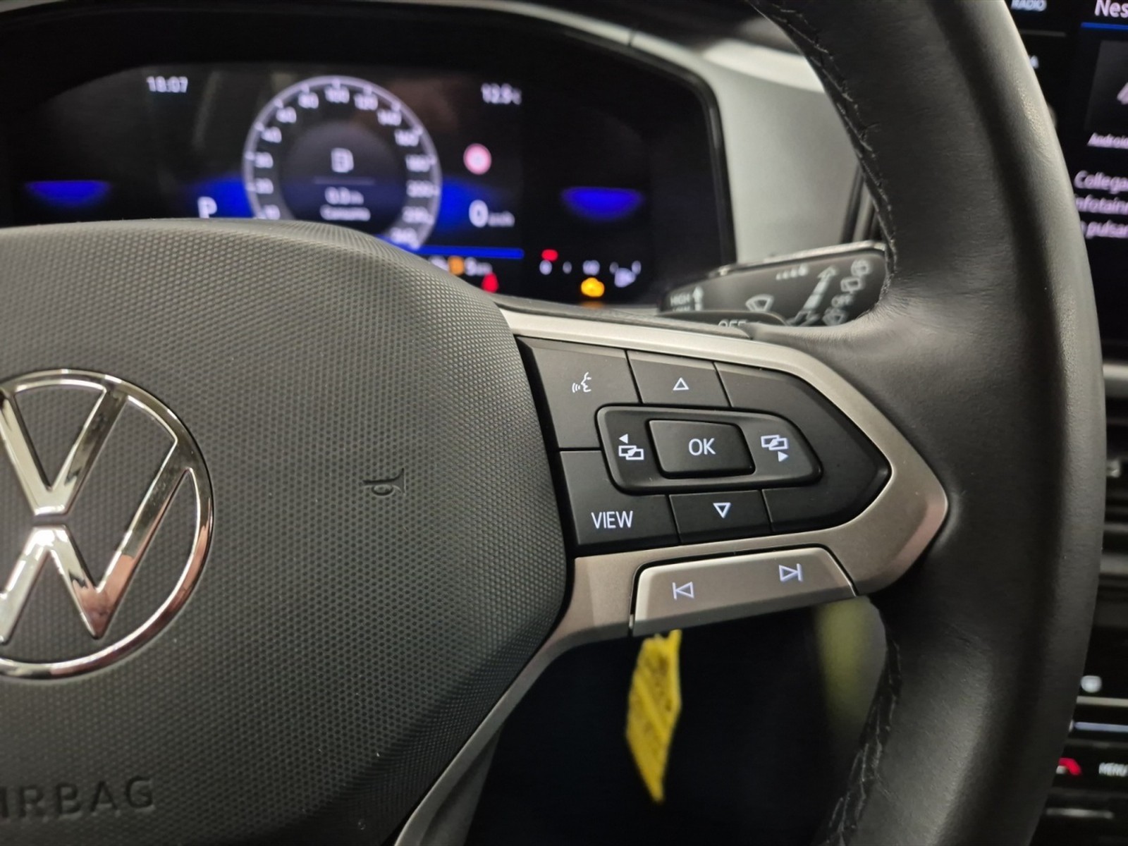 Volkswagen T-Roc 1.5 tsi life dsg - 15