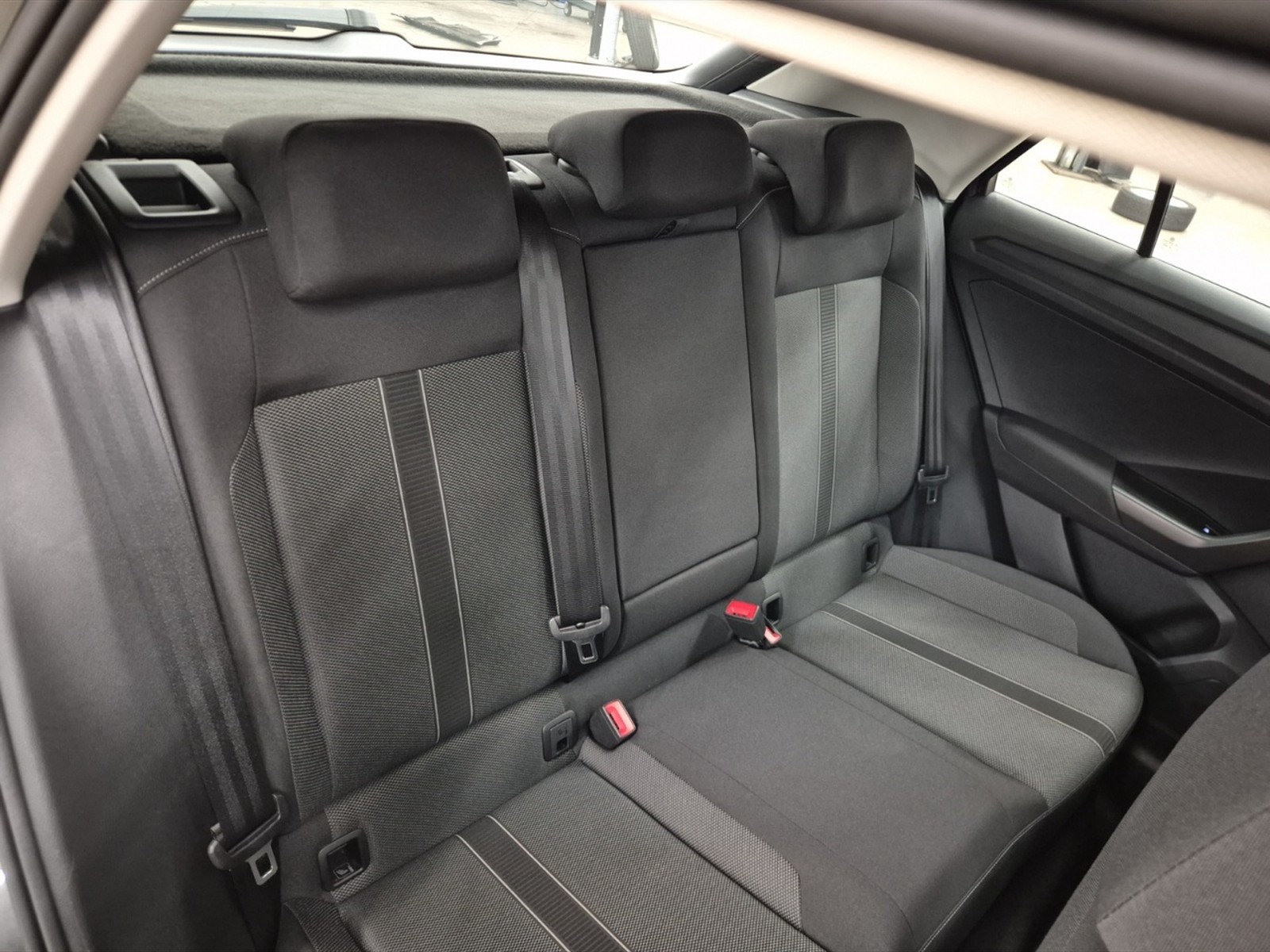 Volkswagen T-Roc 1.5 tsi life dsg - 10