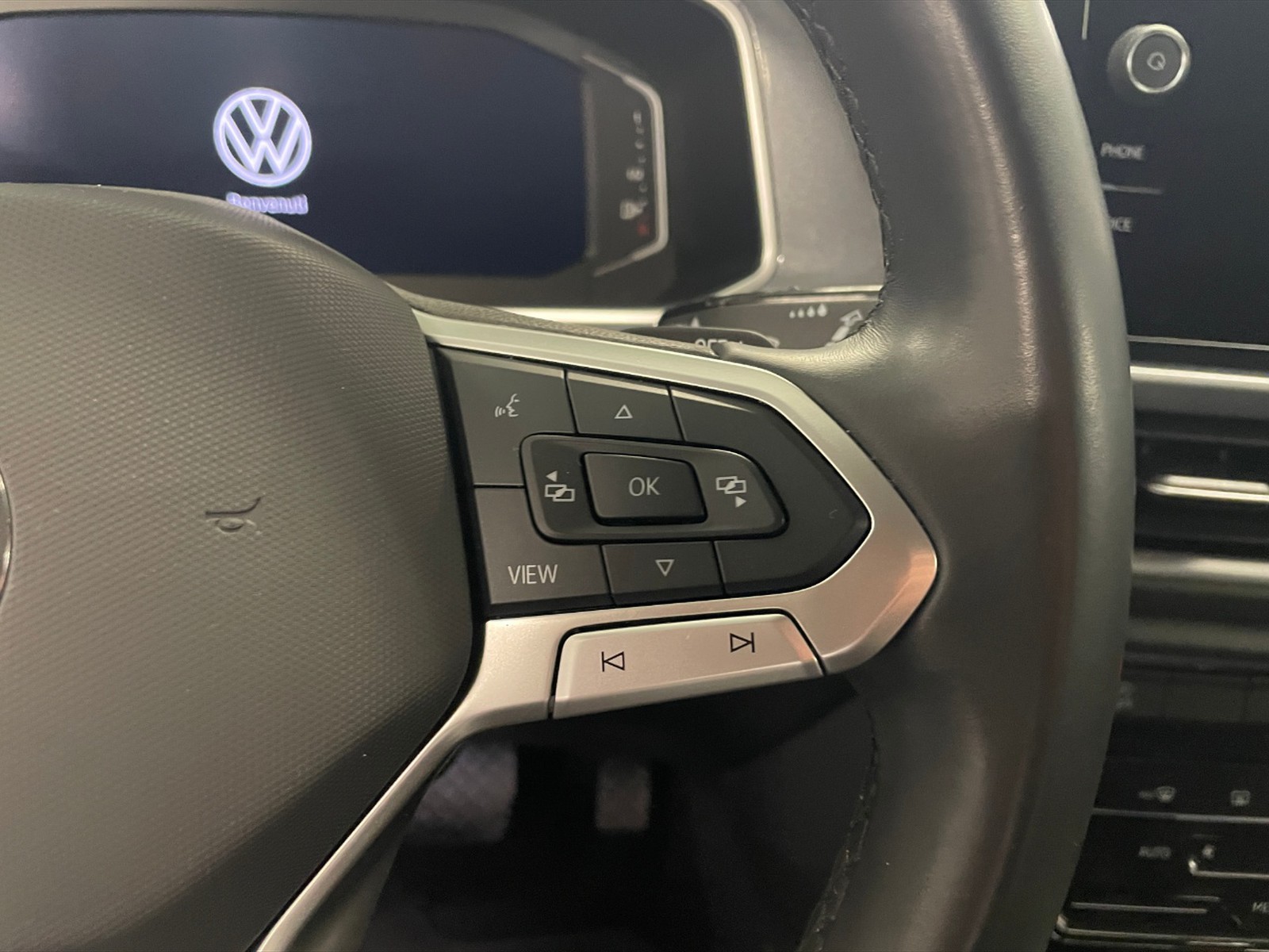 Volkswagen T-Roc 1.5 tsi style dsg - 18