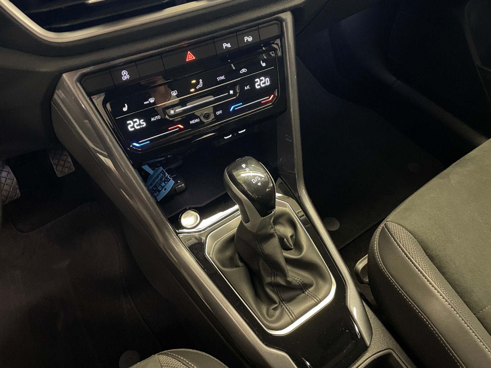 Volkswagen T-Roc 1.5 tsi style dsg - 19