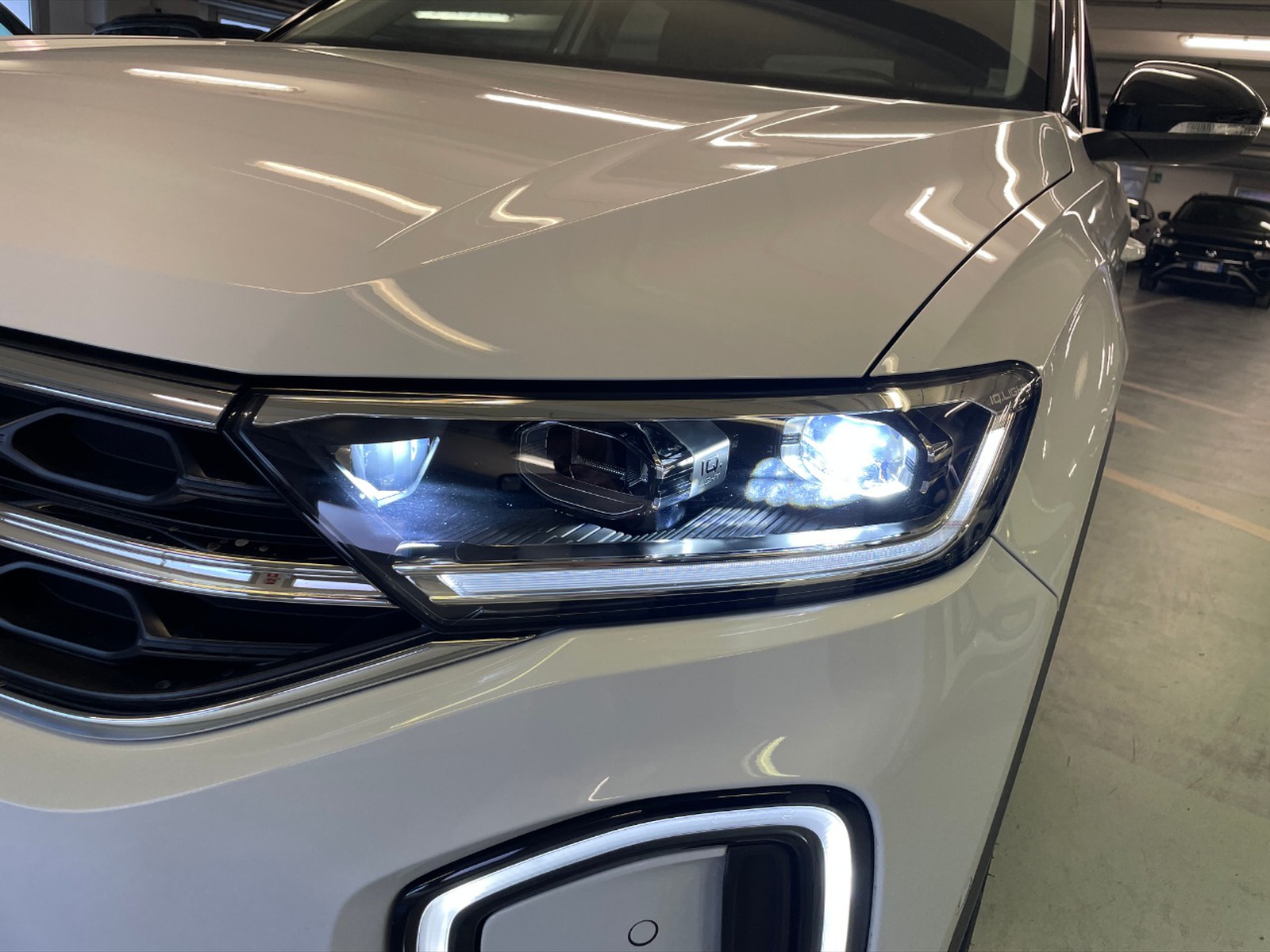 Volkswagen T-Roc 1.5 tsi style dsg - 23