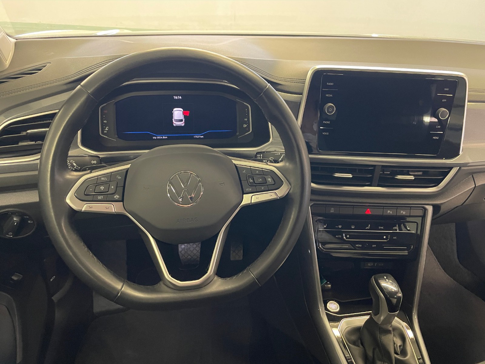 Volkswagen T-Roc 1.5 tsi style dsg - 8