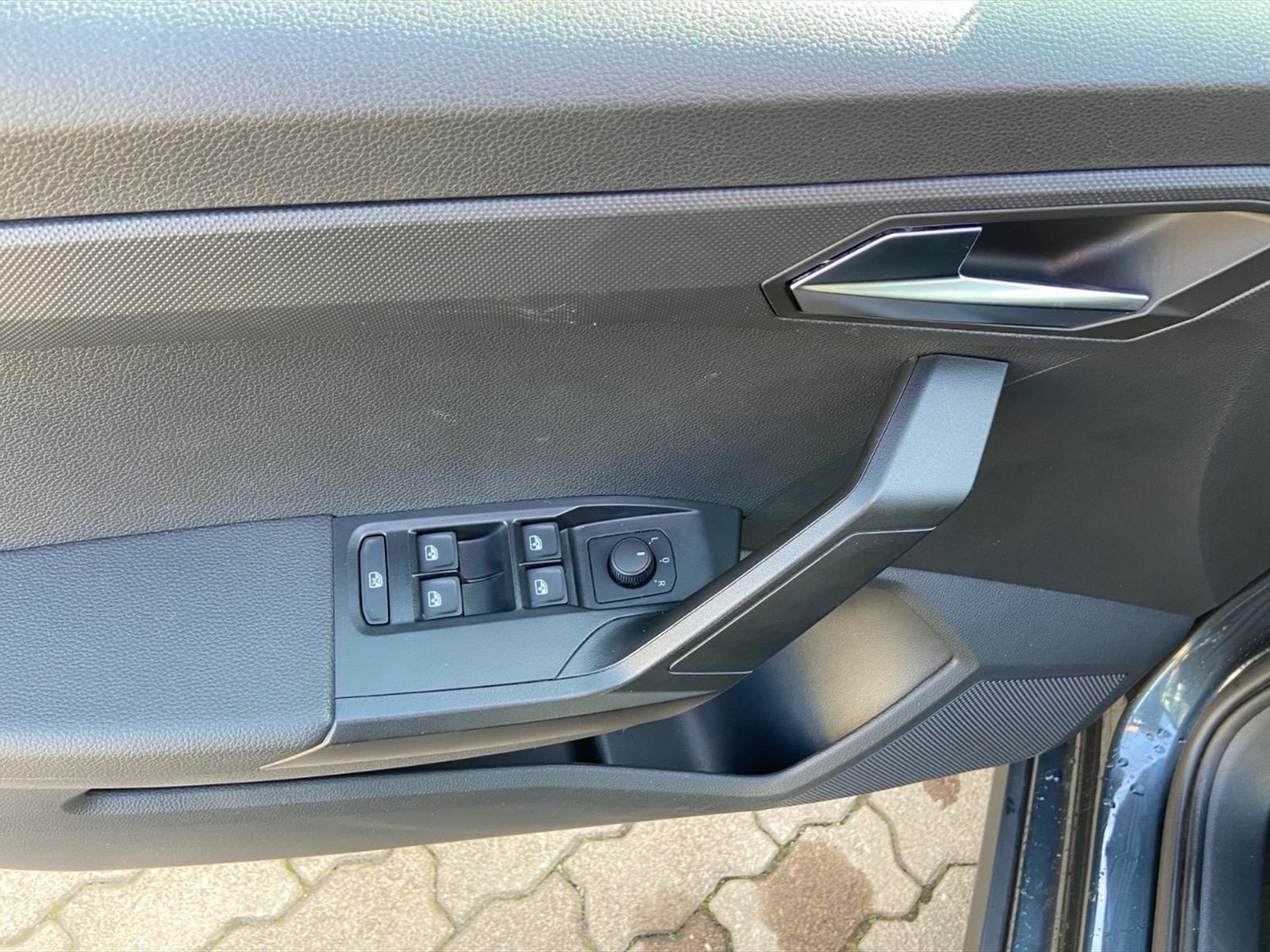 Seat Arona 1.0 ecotsi style 95cv - 12