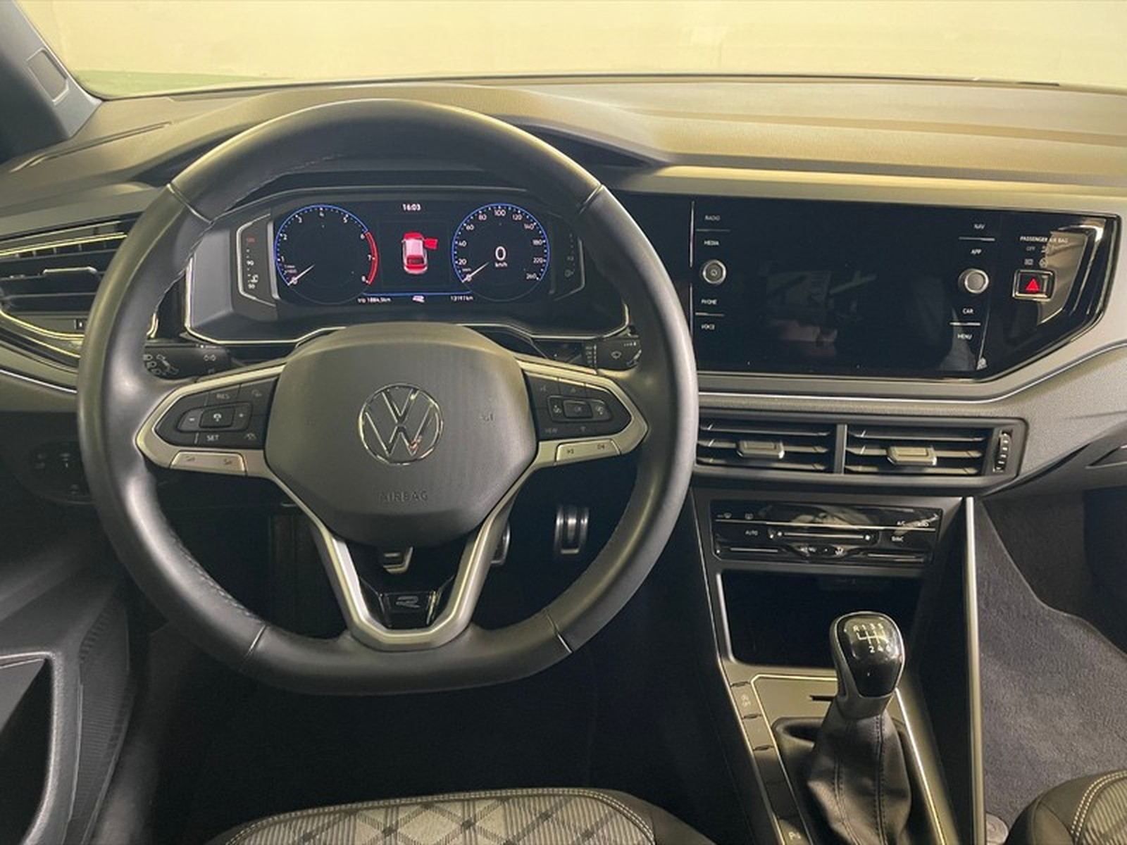 Volkswagen Taigo 1.0 tsi r-line 115cv - 8