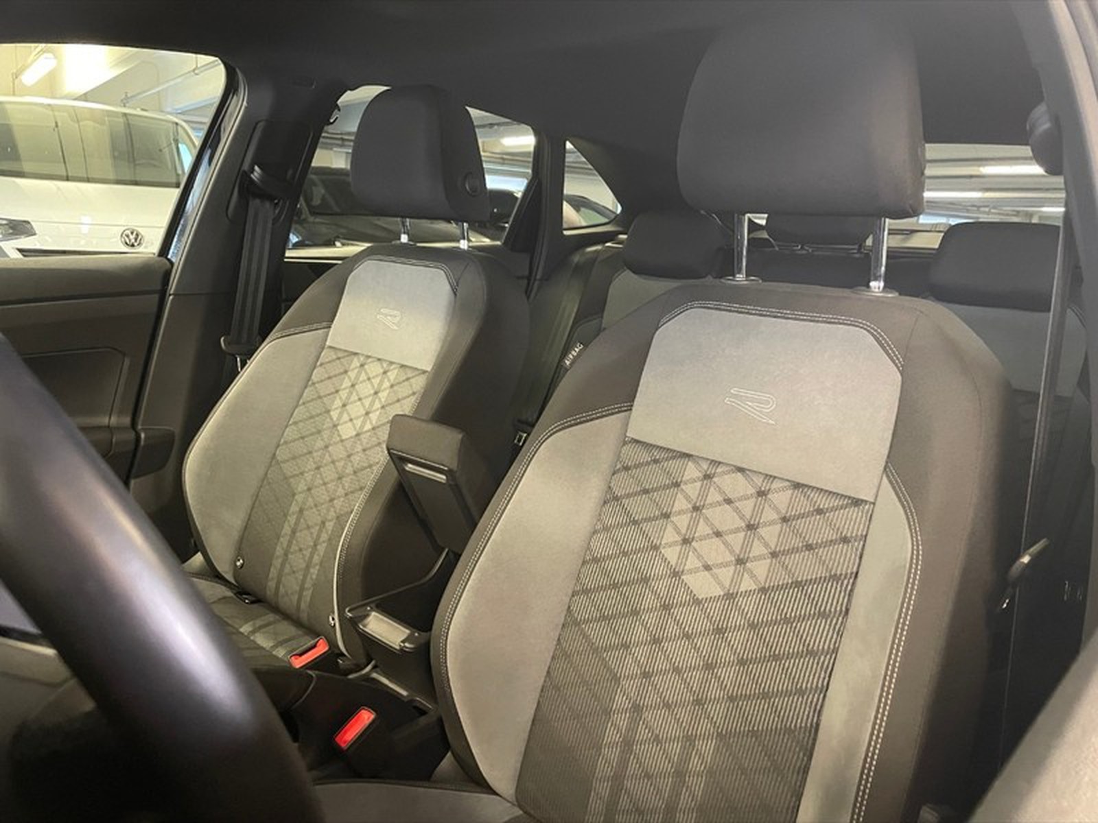 Volkswagen Taigo 1.0 tsi r-line 115cv dsg - 20