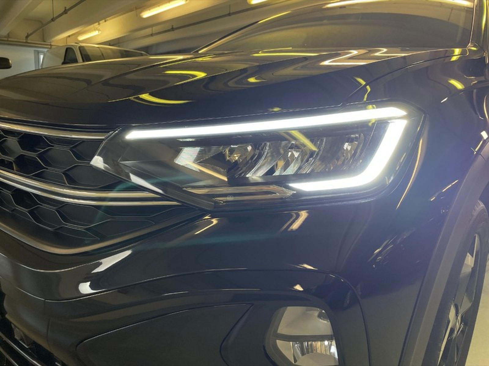 Volkswagen Taigo 1.0 tsi r-line 115cv dsg - 21