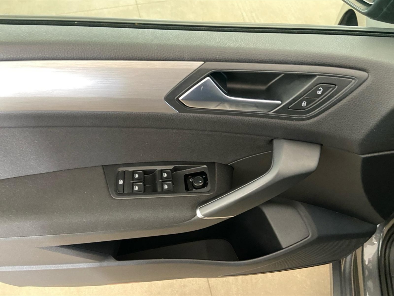 Volkswagen Touran 1.6 tdi comfortline 115cv - 13