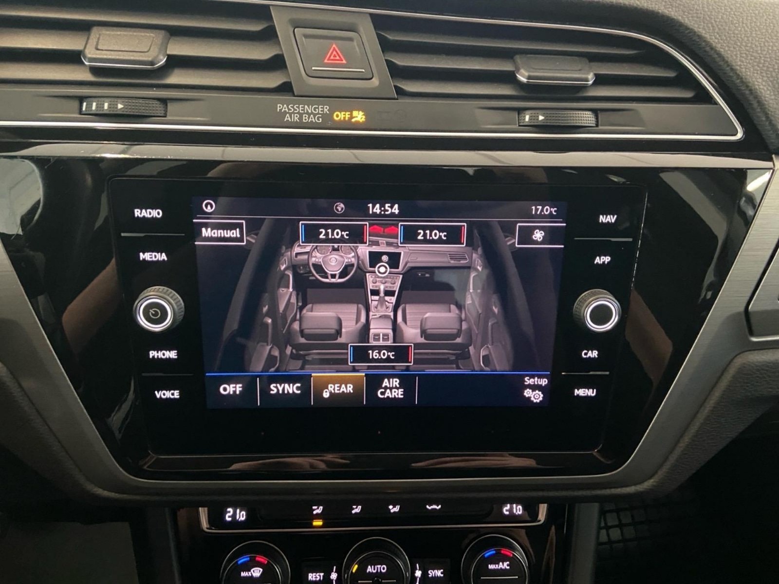 Volkswagen Touran 1.6 tdi comfortline 115cv - 23