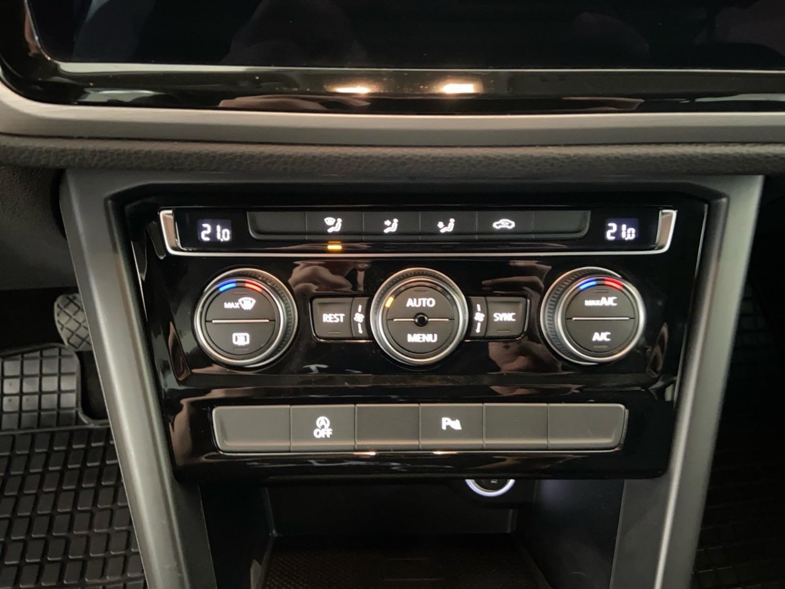 Volkswagen Touran 1.6 tdi comfortline 115cv - 26