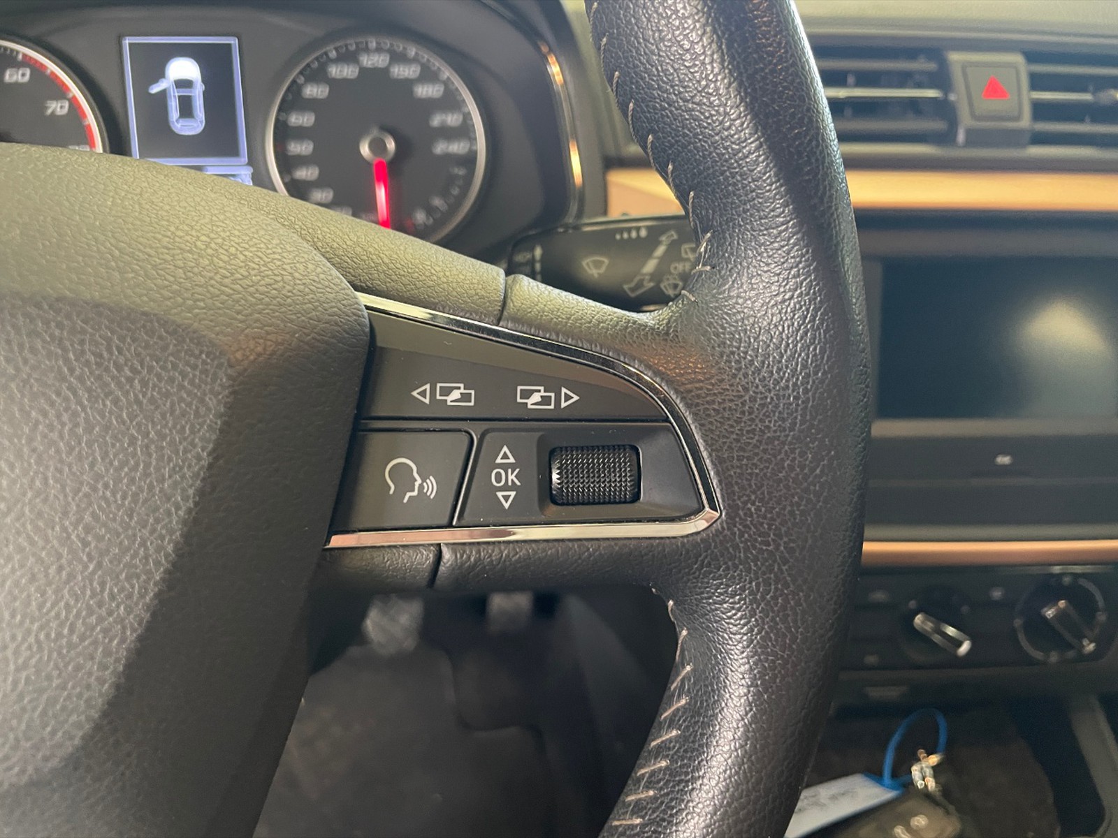 Seat Ibiza 1.0 ecotsi xcellence 95cv - 16