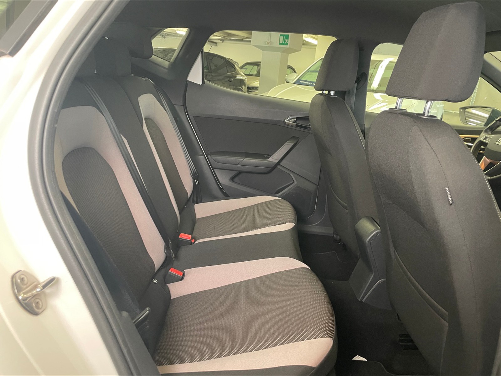 Seat Ibiza 1.0 ecotsi xcellence 95cv - 9