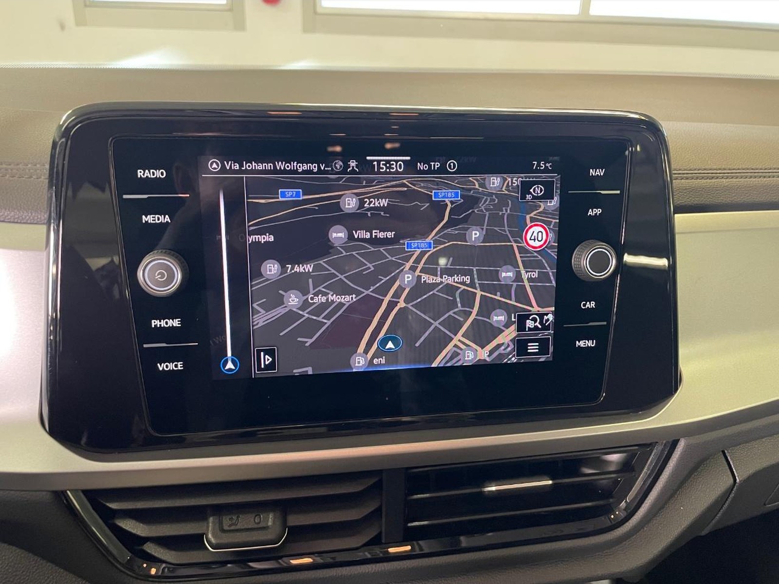 Volkswagen T-Roc 1.5 tsi life dsg - 15