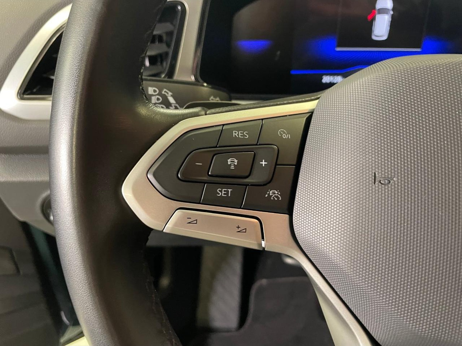 Volkswagen T-Roc 1.5 tsi life dsg - 17