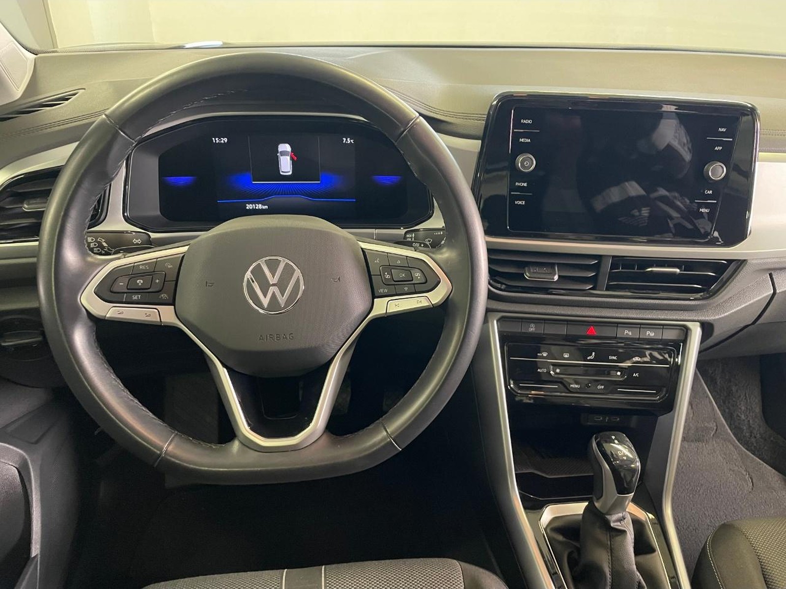 Volkswagen T-Roc 1.5 tsi life dsg - 8
