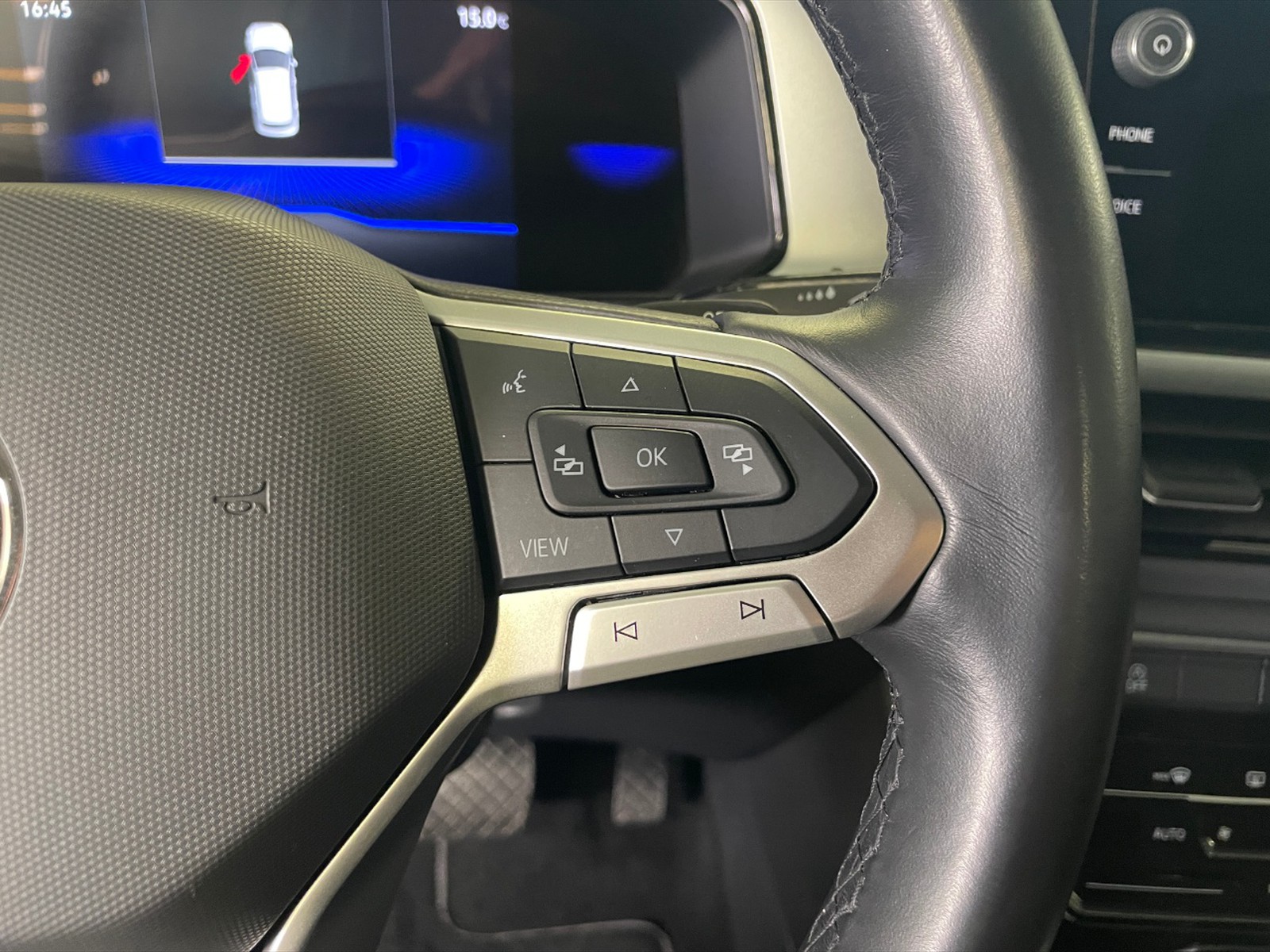 Volkswagen T-Roc 1.5 tsi life dsg - 17