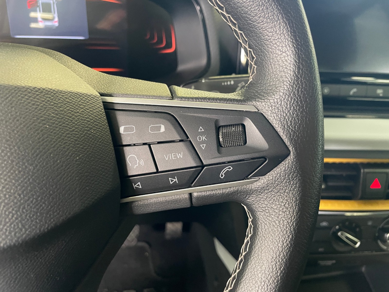 Seat Arona 1.0 ecotsi style 95cv - 17