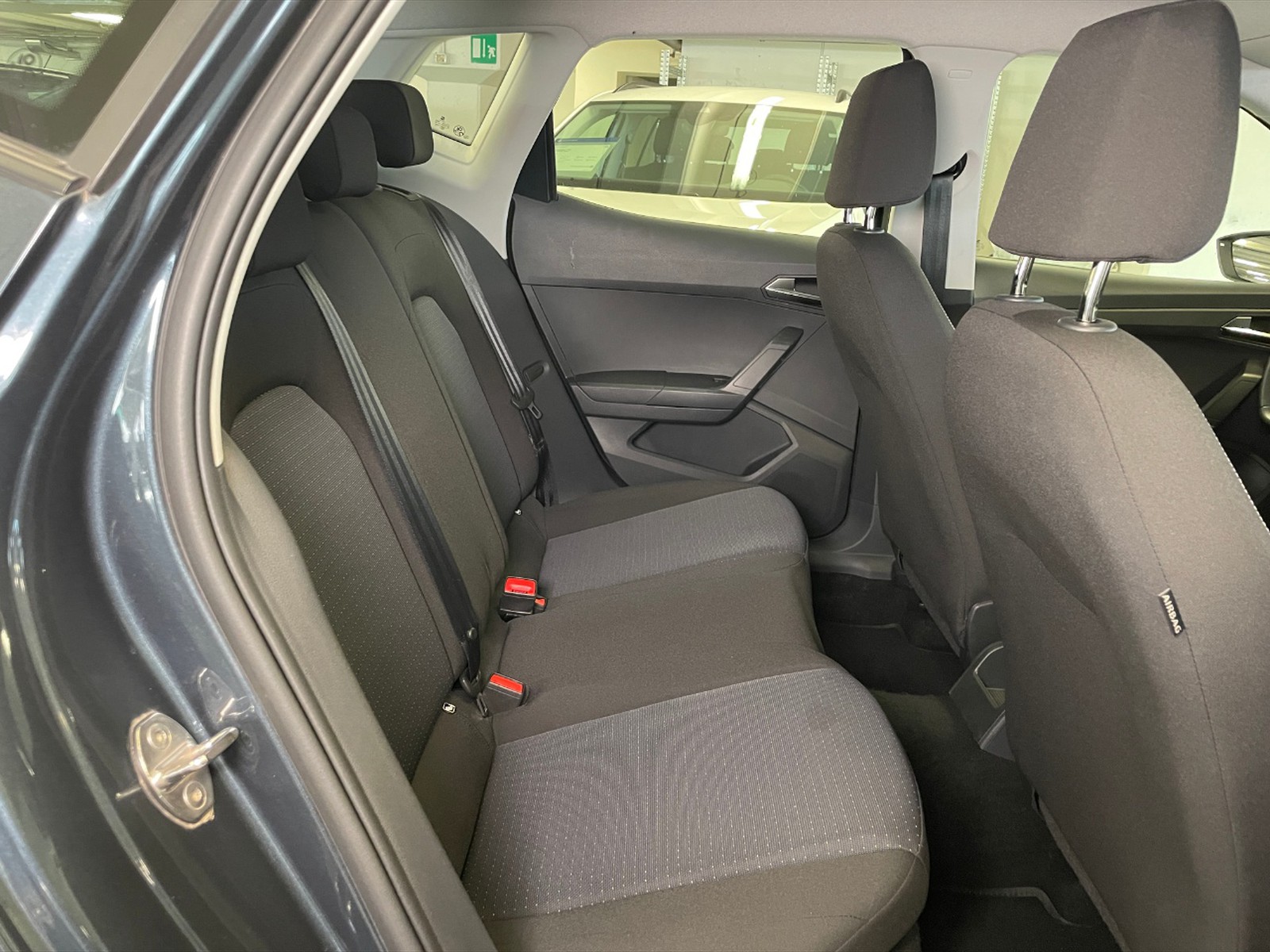 Seat Arona 1.0 ecotsi style 95cv - 9