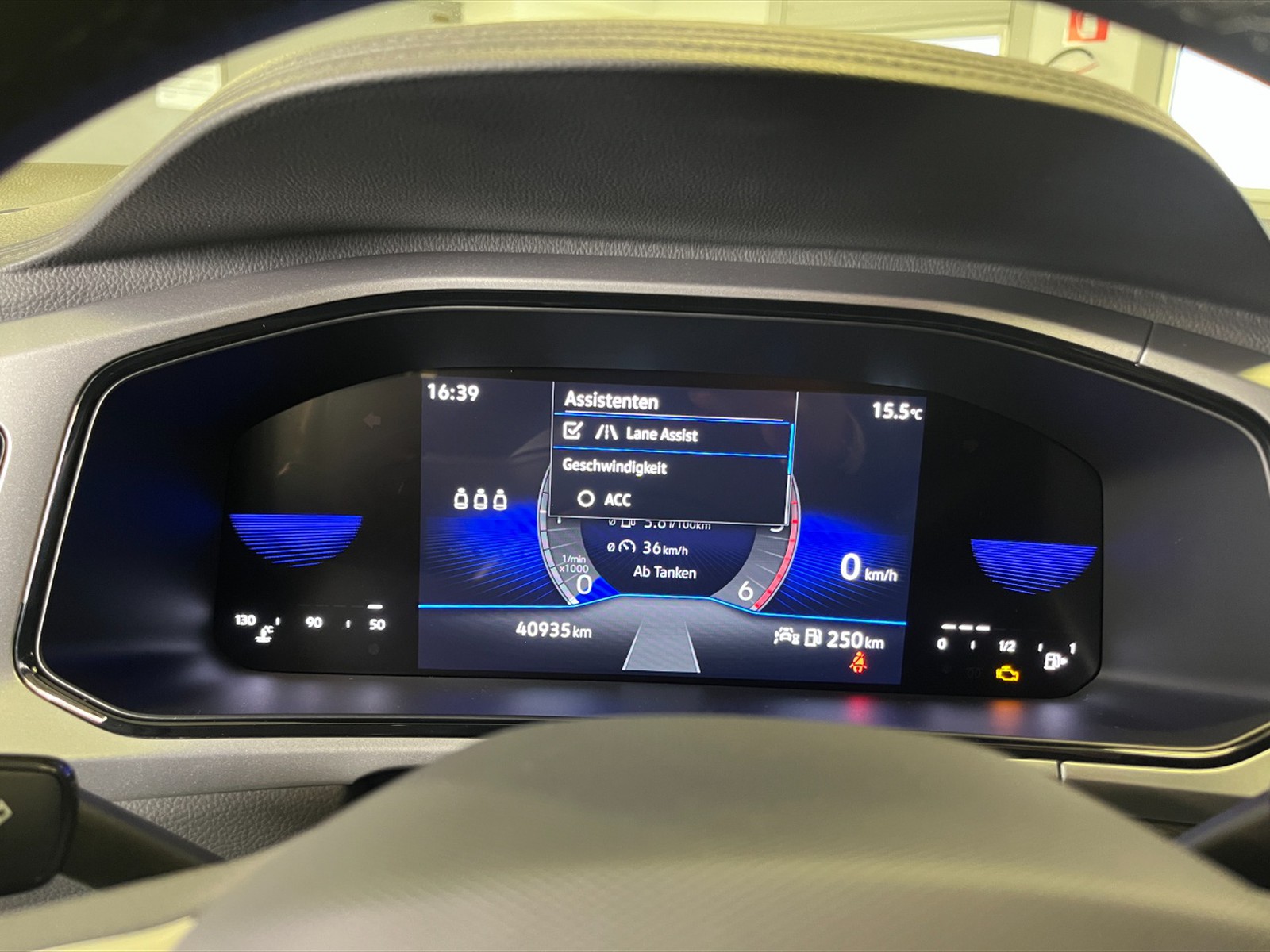 Volkswagen T-Roc 2.0 tdi sport 115cv - 13