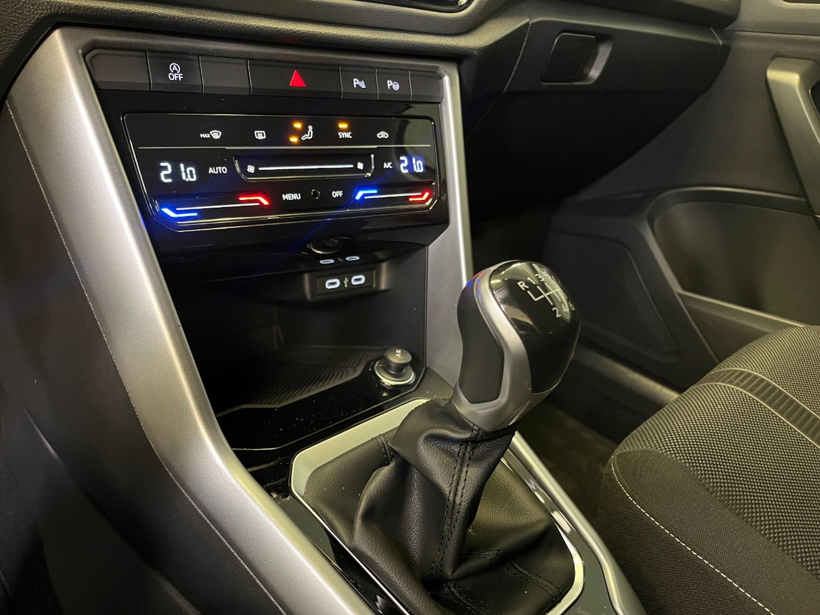 Volkswagen T-Roc 2.0 tdi sport 115cv - 17