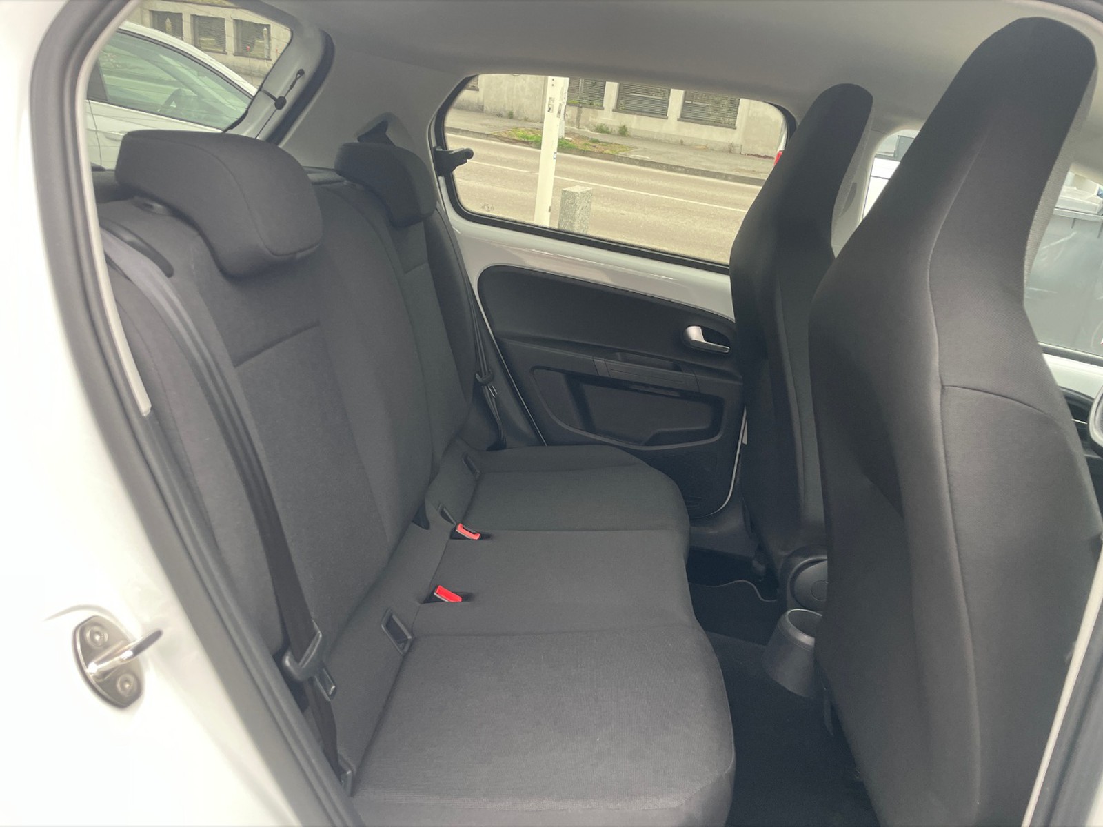 Volkswagen e-up! 5p - 10