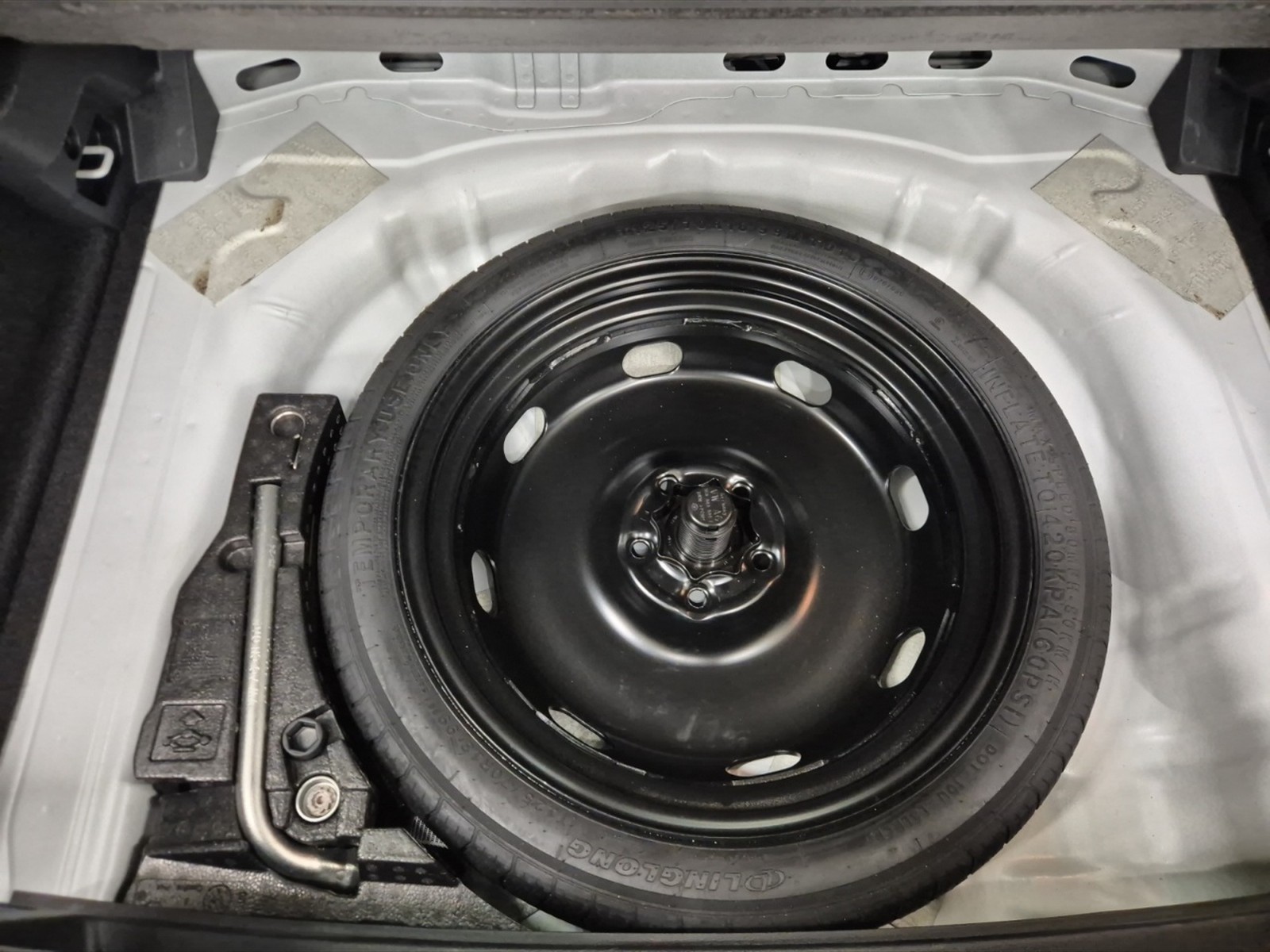 Volkswagen T-Roc 1.0 tsi edition plus 115cv - 23