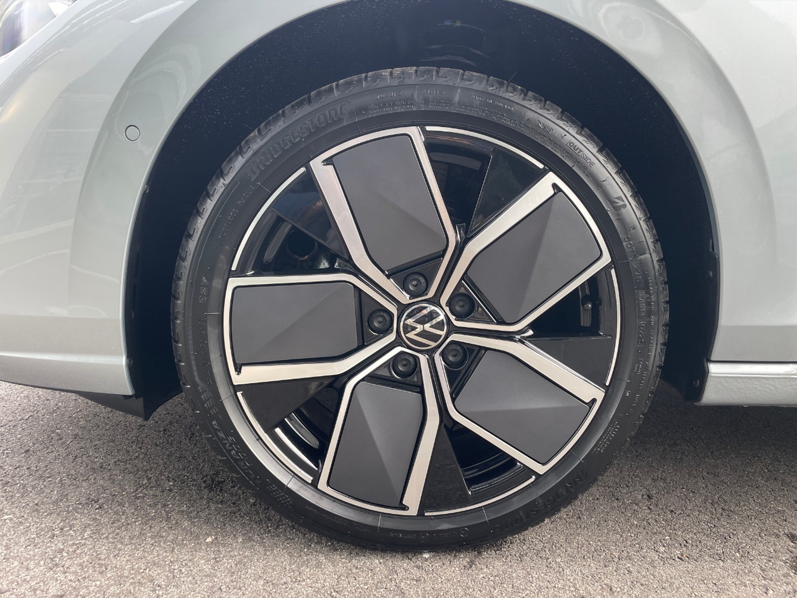 Volkswagen Golf 1.5 etsi edition plus 115cv dsg - 23