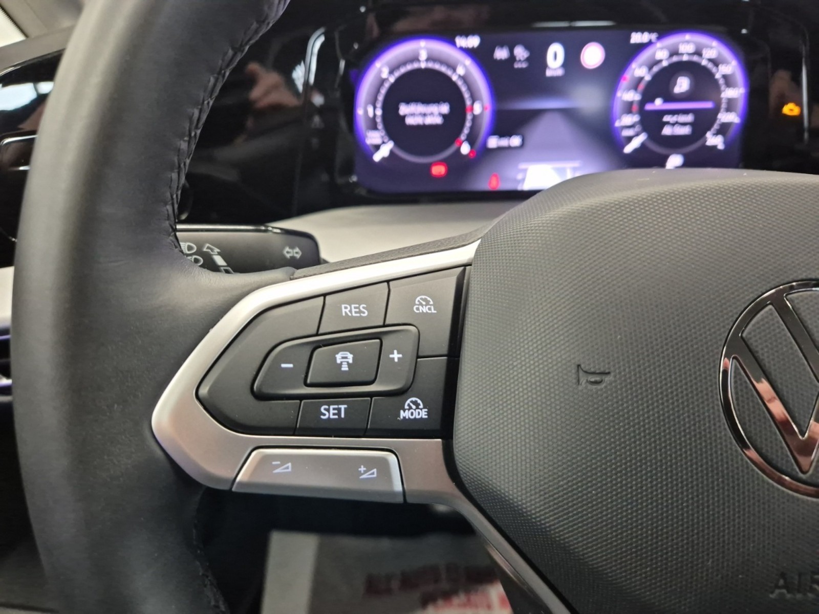 Volkswagen Golf 2.0 tdi life 115cv - 14