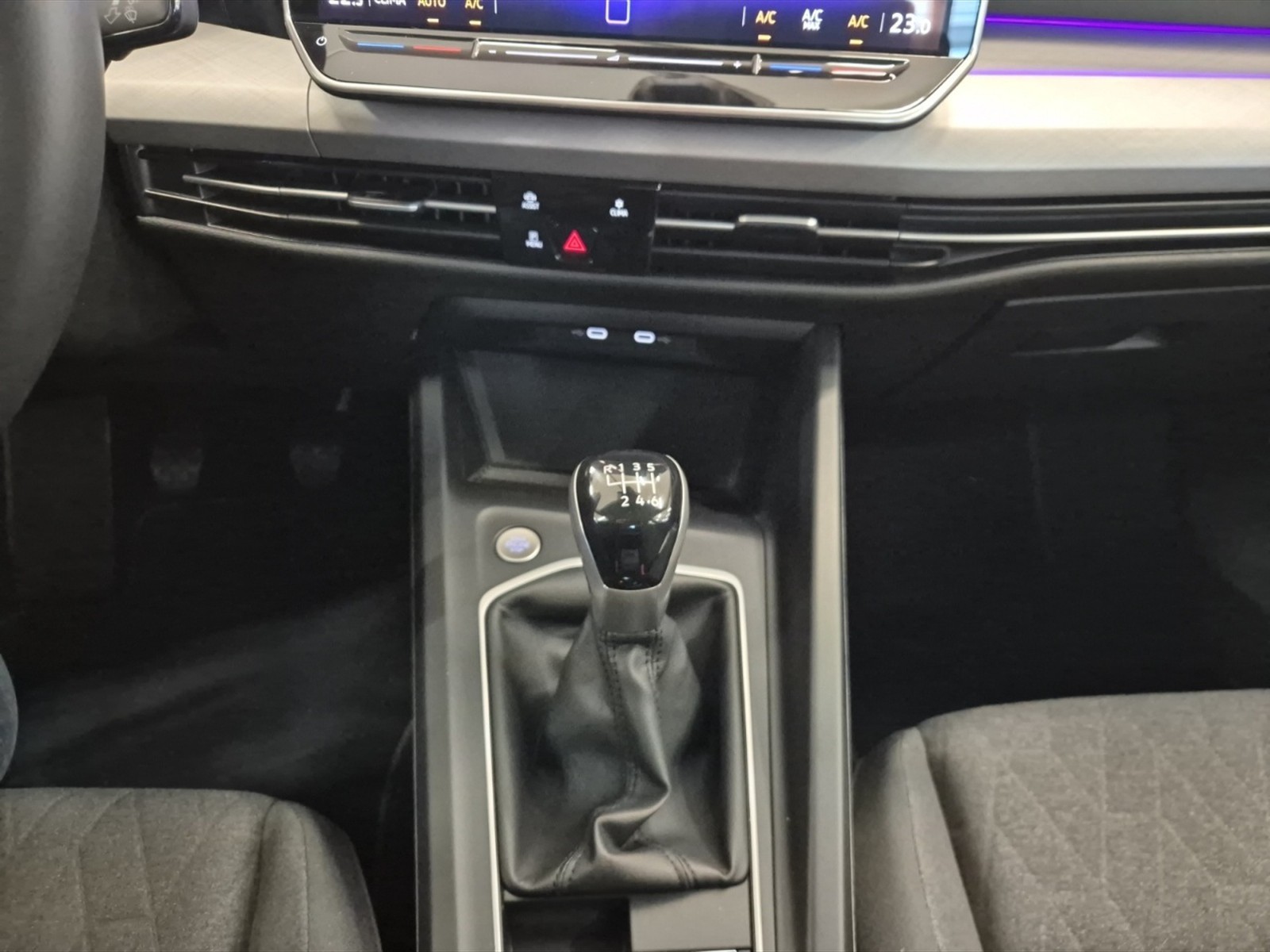 Volkswagen Golf 2.0 tdi life 115cv - 21