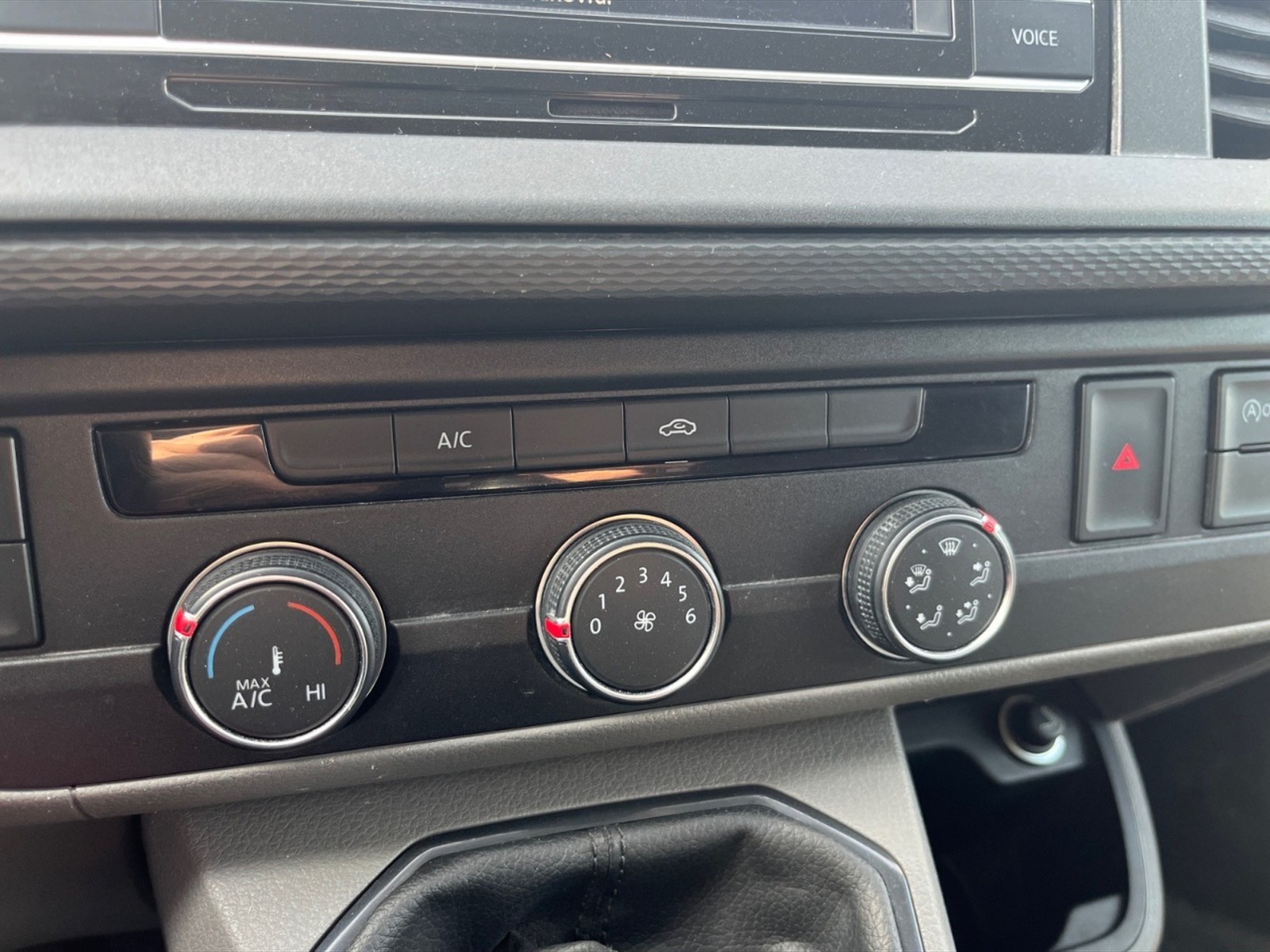 Volkswagen VIC T6.1 Transporter t6.1 28 2.0 tdi 110cv business p.c. - 17