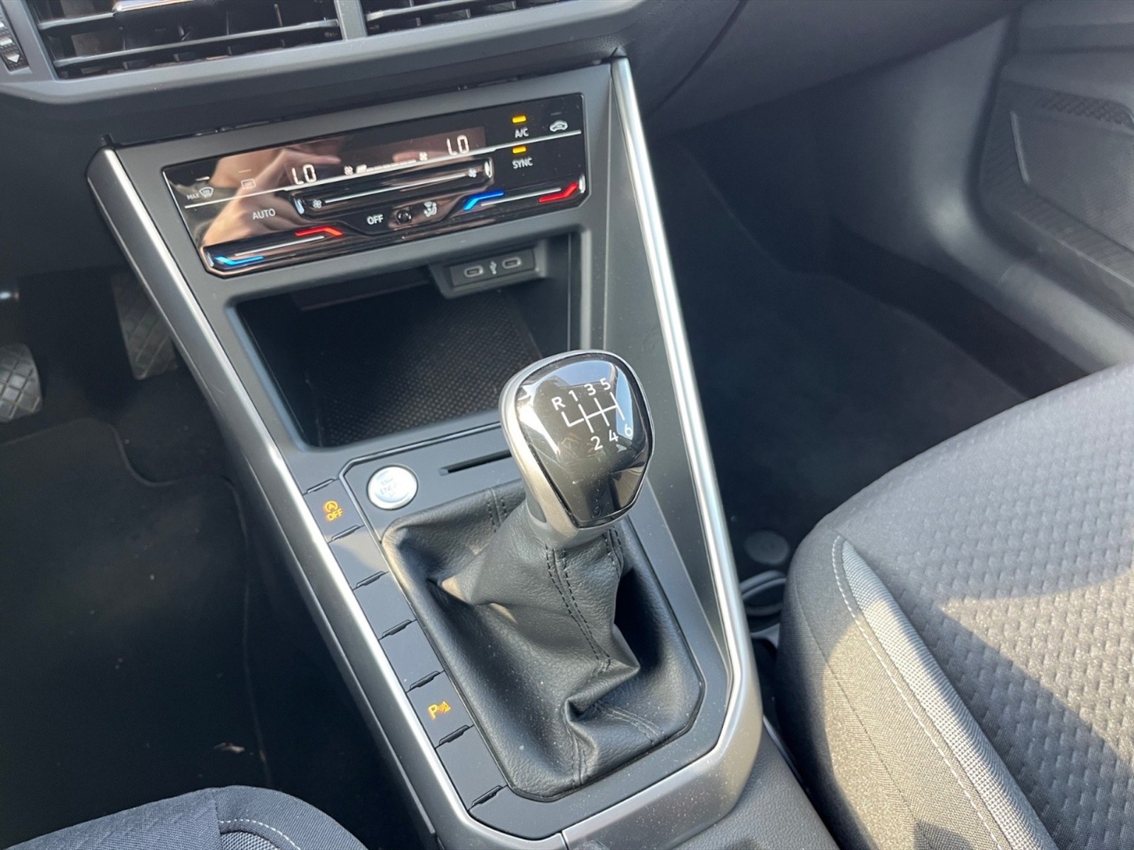 Volkswagen Taigo 1.0 tsi life 110cv - 22