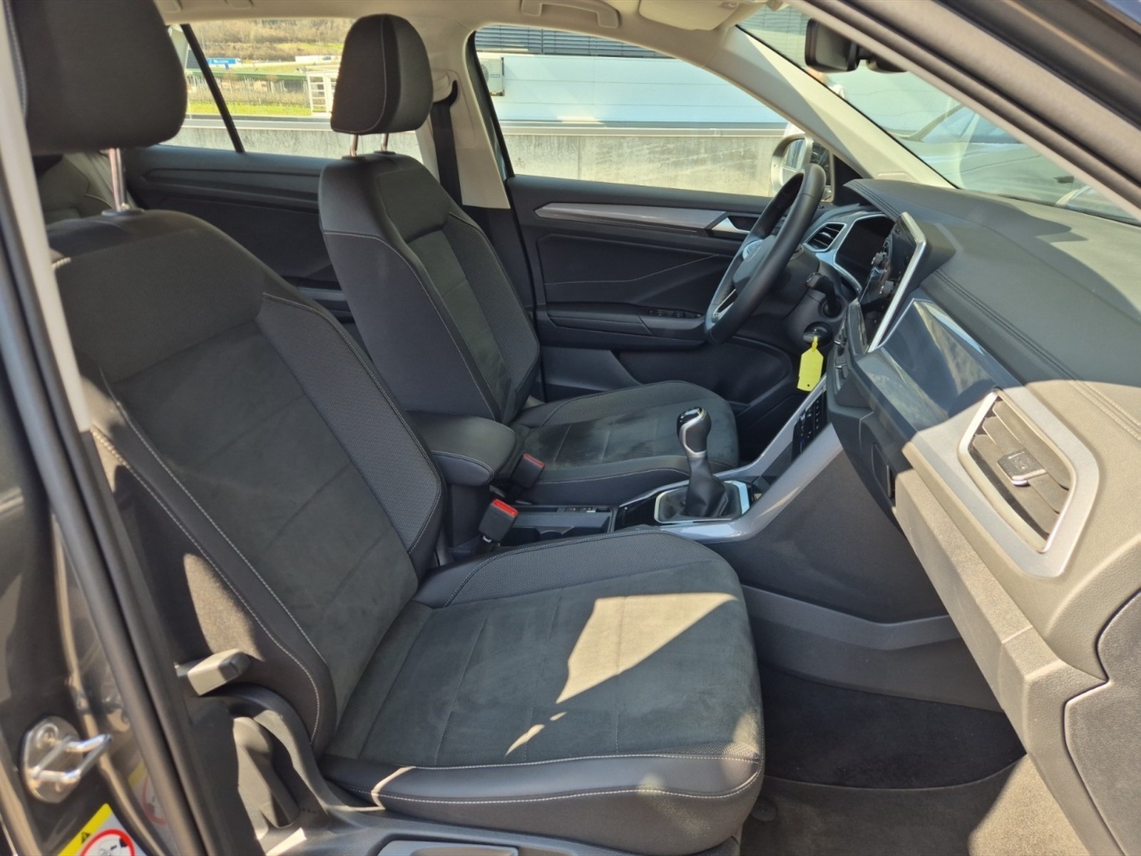 Volkswagen T-Roc 1.0 tsi style 115cv - 9