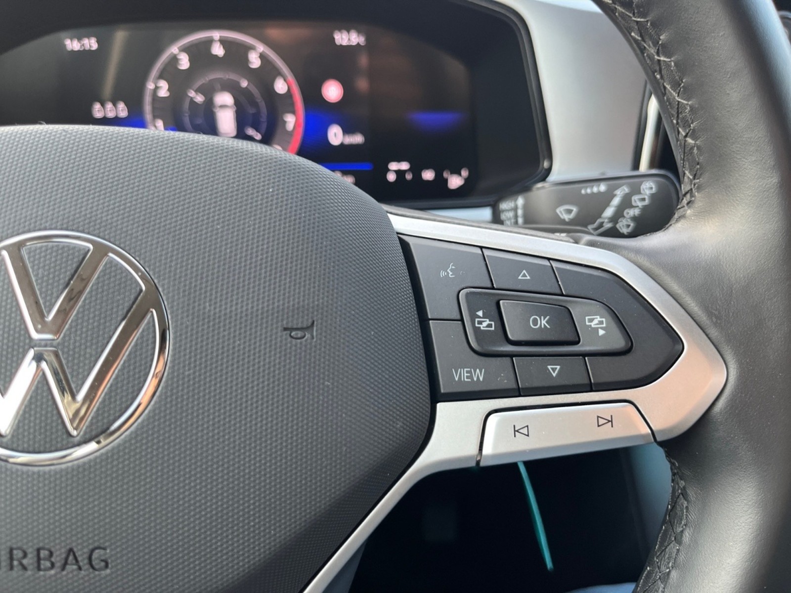 Volkswagen T-Roc 1.5 tsi life dsg - 14