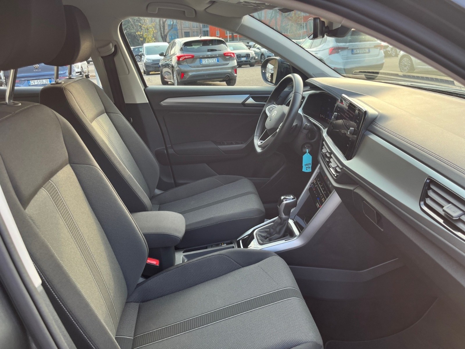 Volkswagen T-Roc 1.5 tsi life dsg - 9