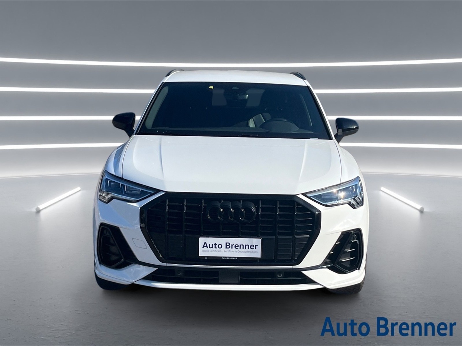 Audi Q3 35 2.0 tdi identity black s-tronic - 2