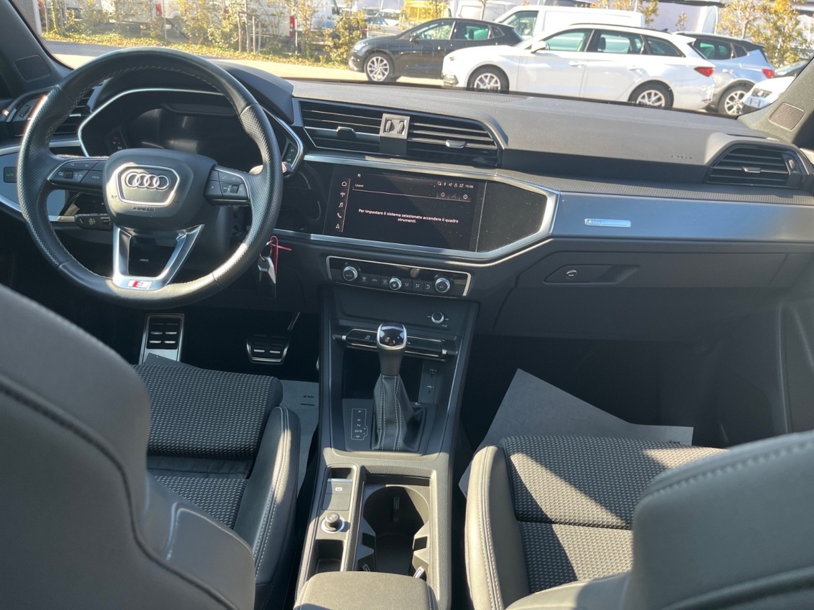 Audi Q3 35 2.0 tdi identity black s-tronic - 6