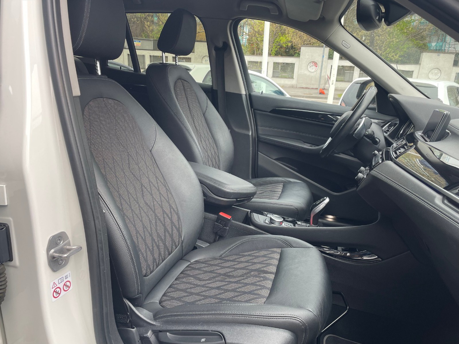 BMW X1 xdrive18d xline plus auto - 7