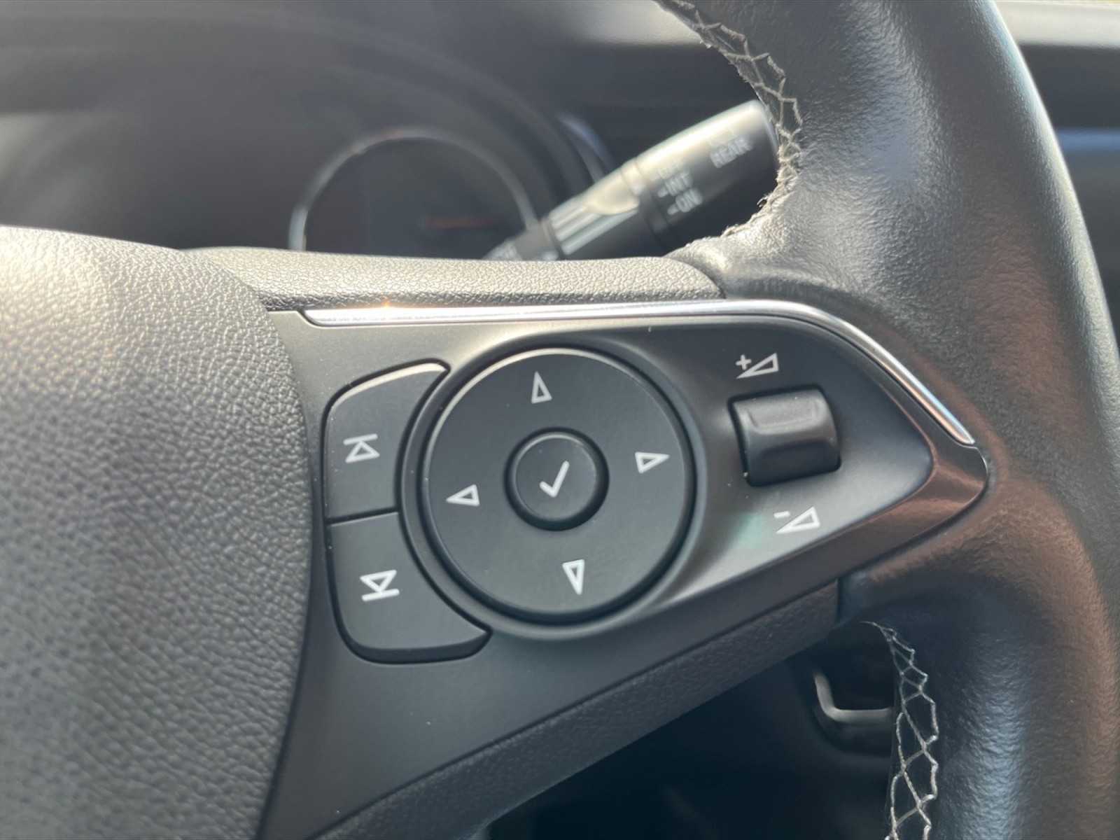 Opel Insignia sports tourer 1.6 cdti ecotec business s&s 136cv auto 6m - 13