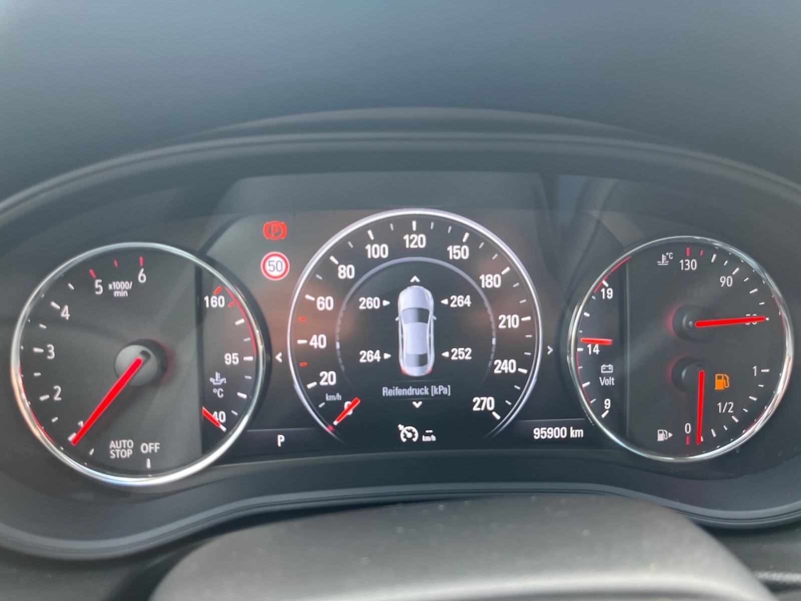 Opel Insignia sports tourer 1.6 cdti ecotec business s&s 136cv auto 6m - 14