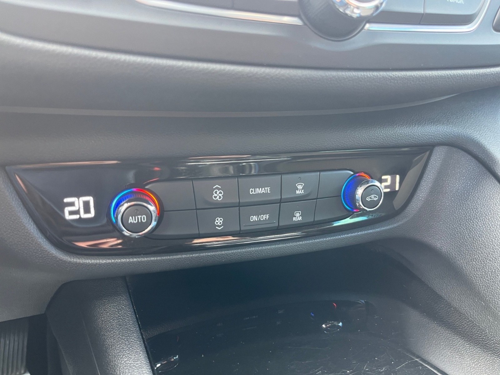 Opel Insignia sports tourer 1.6 cdti ecotec business s&s 136cv auto 6m - 16