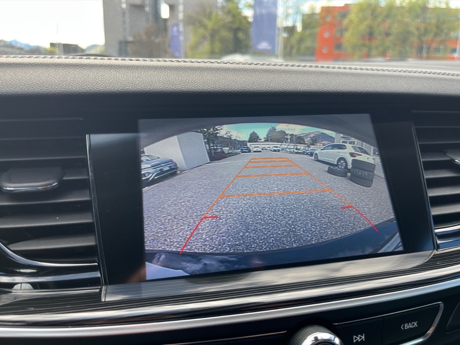 Opel Insignia sports tourer 1.6 cdti ecotec business s&s 136cv auto 6m - 17