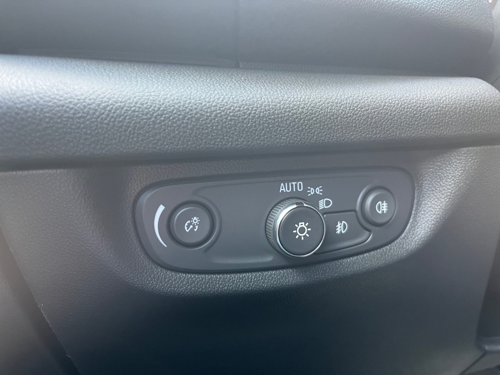 Opel Insignia sports tourer 1.6 cdti ecotec business s&s 136cv auto 6m - 19