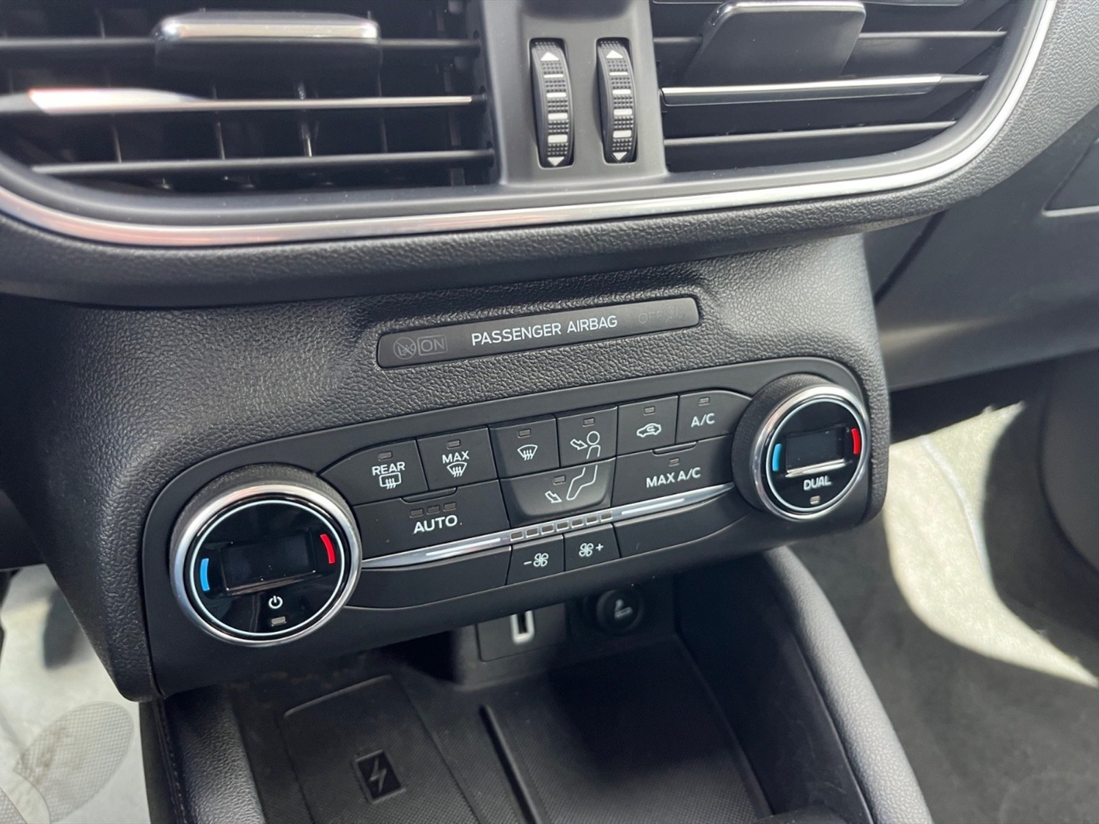 Ford Focus 1.0 ecoboost titanium 125cv - 16