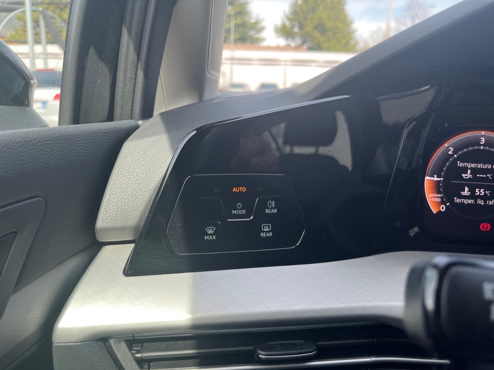 Volkswagen Golf 2.0 tdi life 115cv - 24