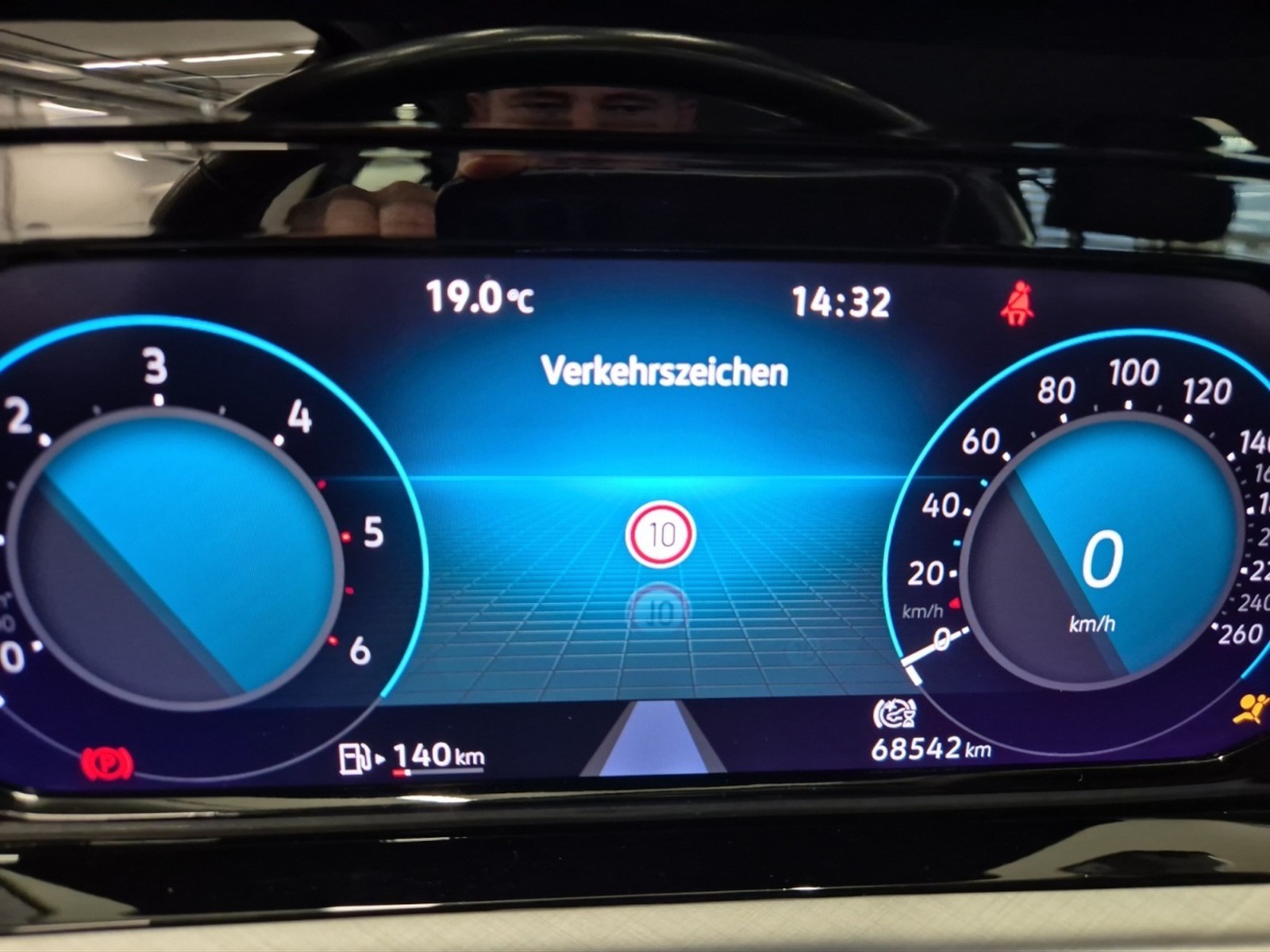 Volkswagen Golf variant 2.0 tdi life 115cv - 13