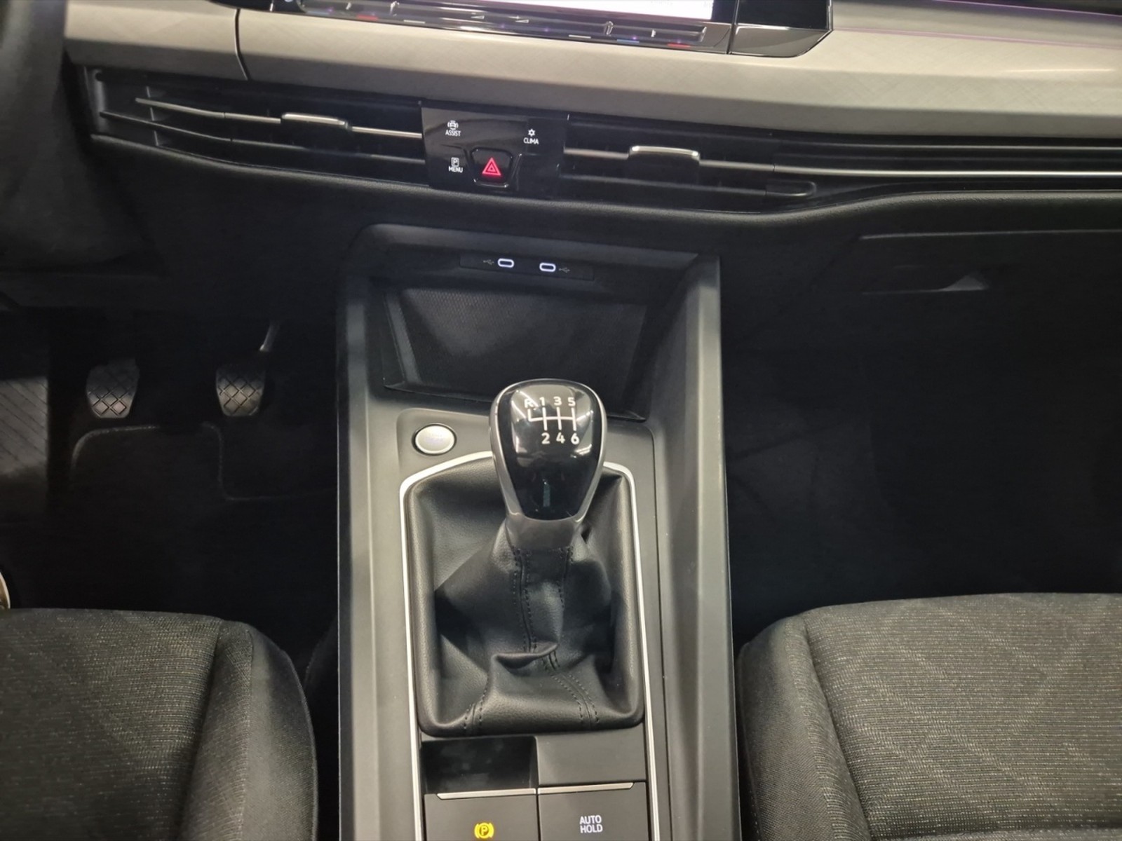 Volkswagen Golf variant 2.0 tdi life 115cv - 20