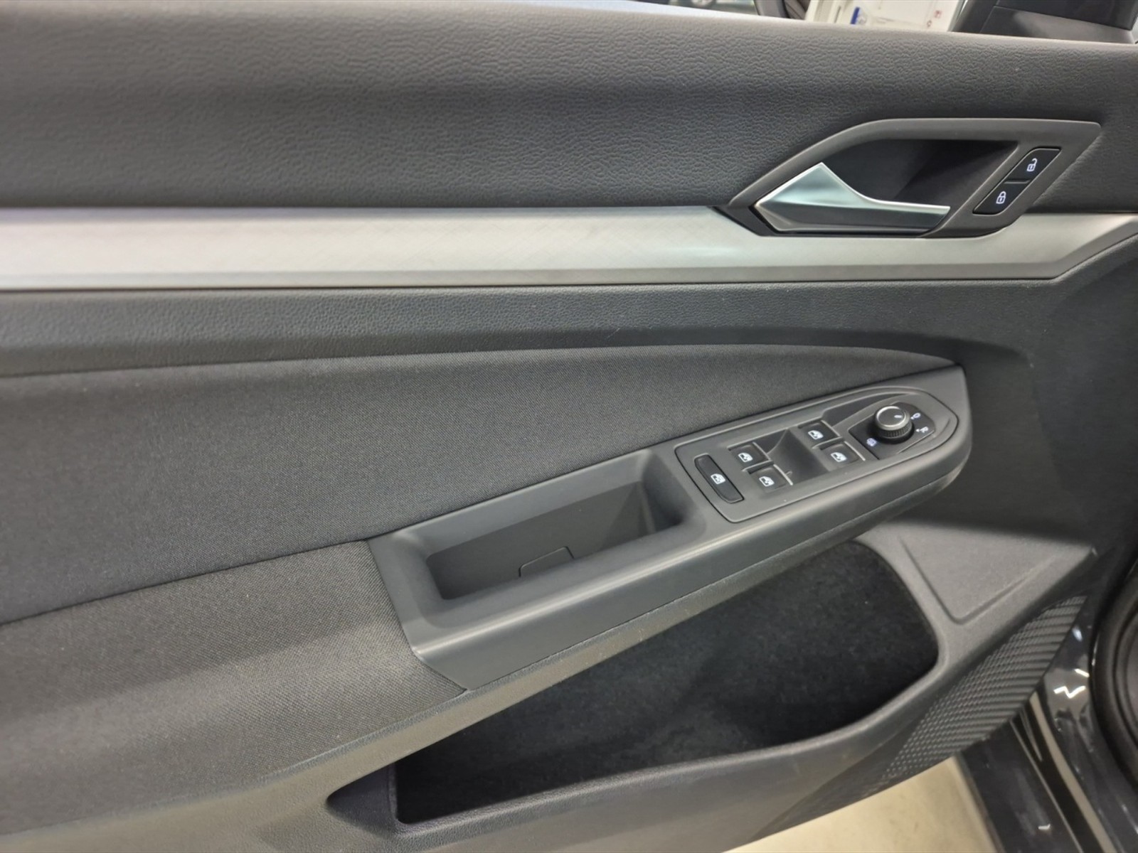 Volkswagen Golf variant 2.0 tdi life 115cv - 21