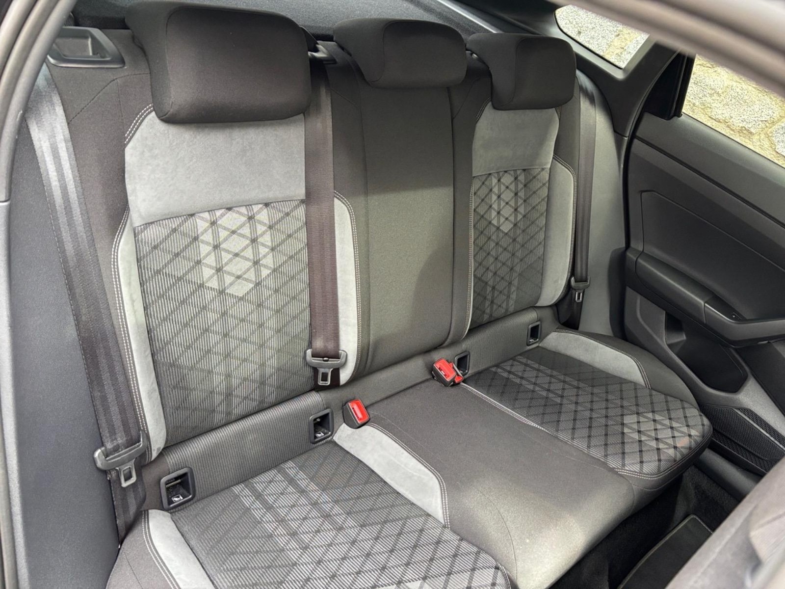 Volkswagen Taigo 1.0 tsi r-line 115cv dsg - 10