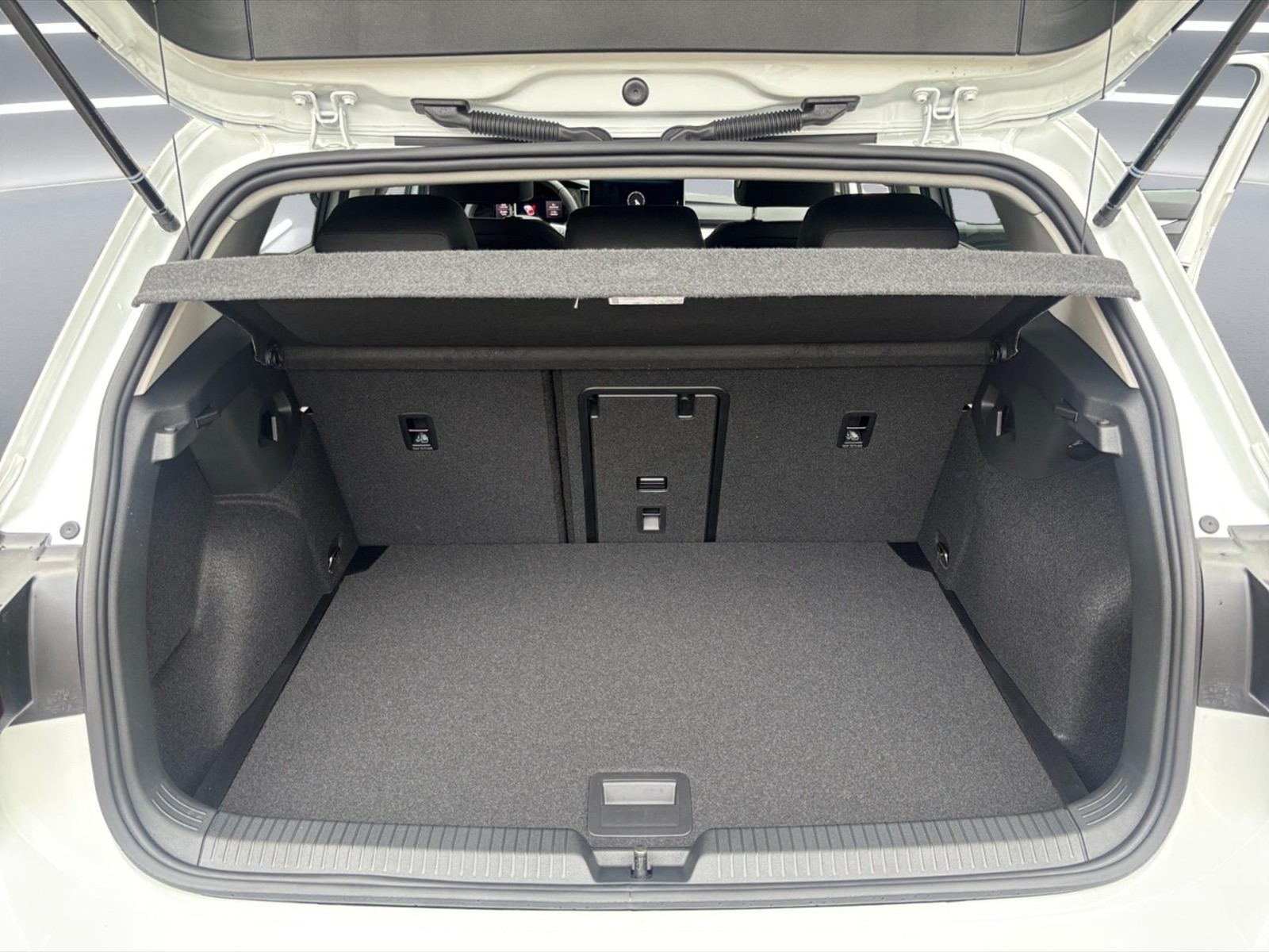 Volkswagen Golf 1.5 etsi edition plus 115cv dsg - 12