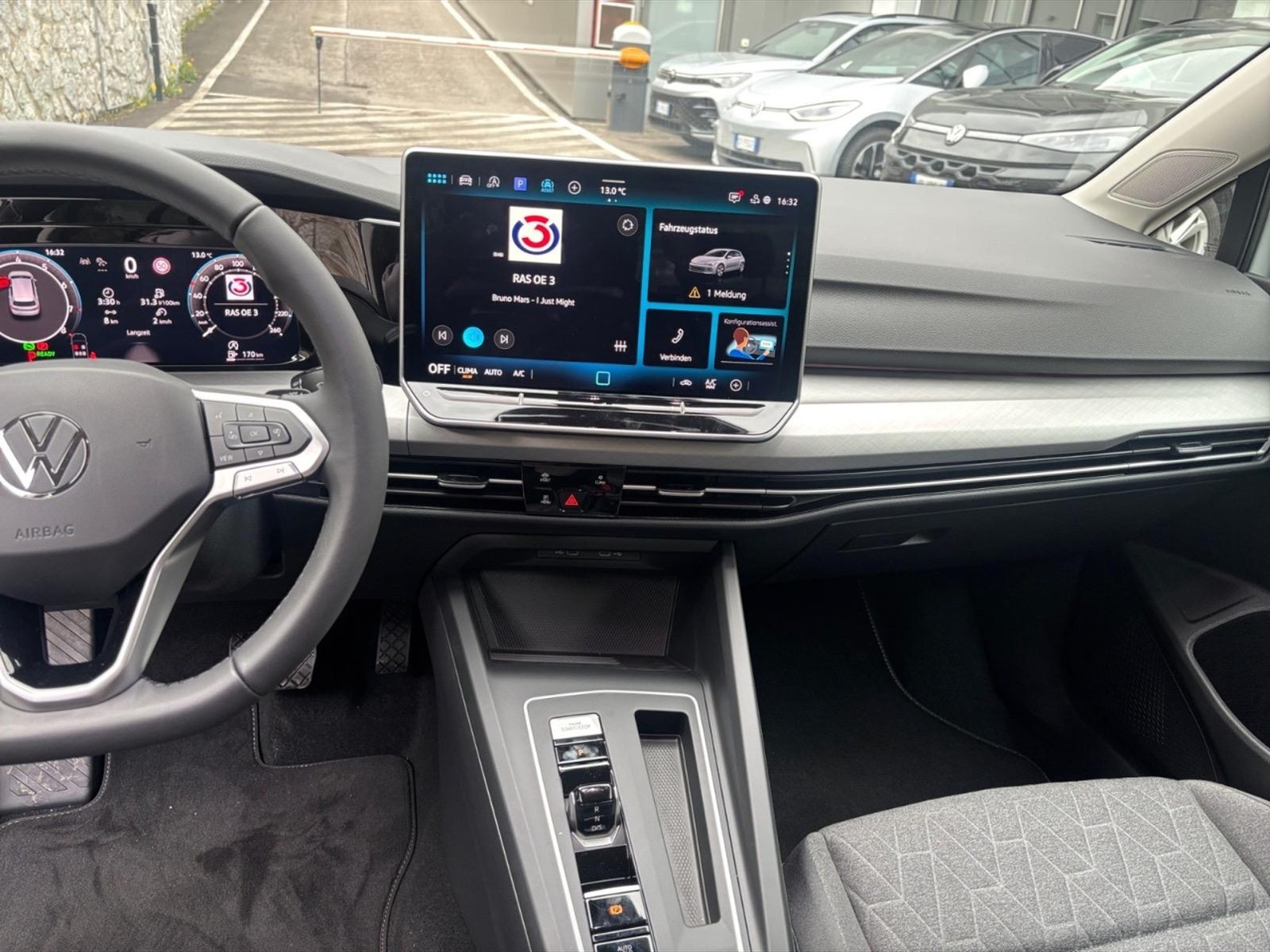 Volkswagen Golf 1.5 etsi edition plus 115cv dsg - 18
